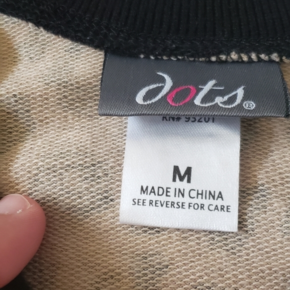 Dots m cheetah print slight crop sweater - Picture 2 of 5